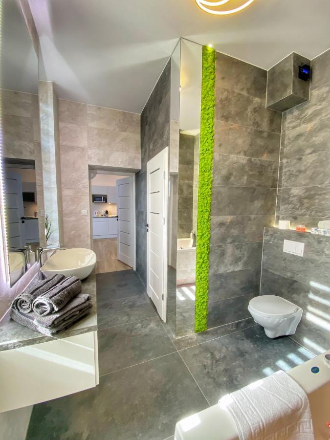 Apartament Bialy Z Jacuzzi Krakow Exterior photo